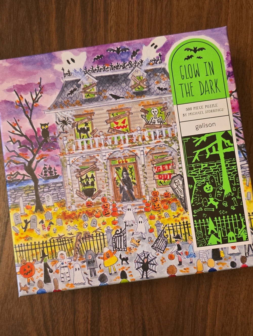 Galison Haunted House Glow in the Dark Halloween Puzzle 500 Piece
